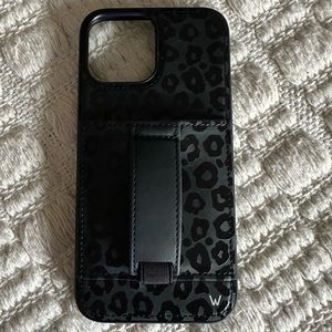 iPhone 13 Pro Max walli case